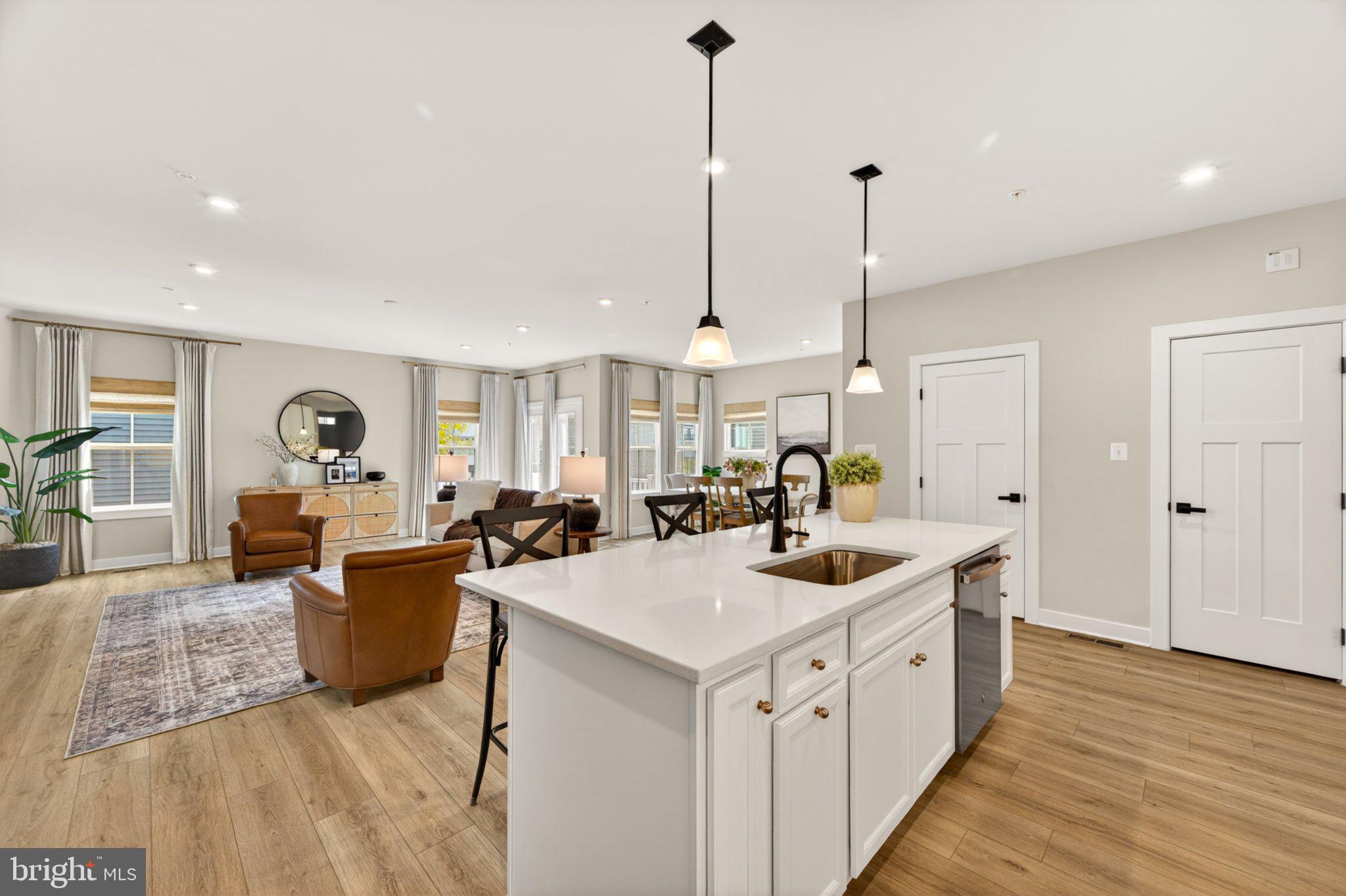 910 CLARENDON FARM LANE