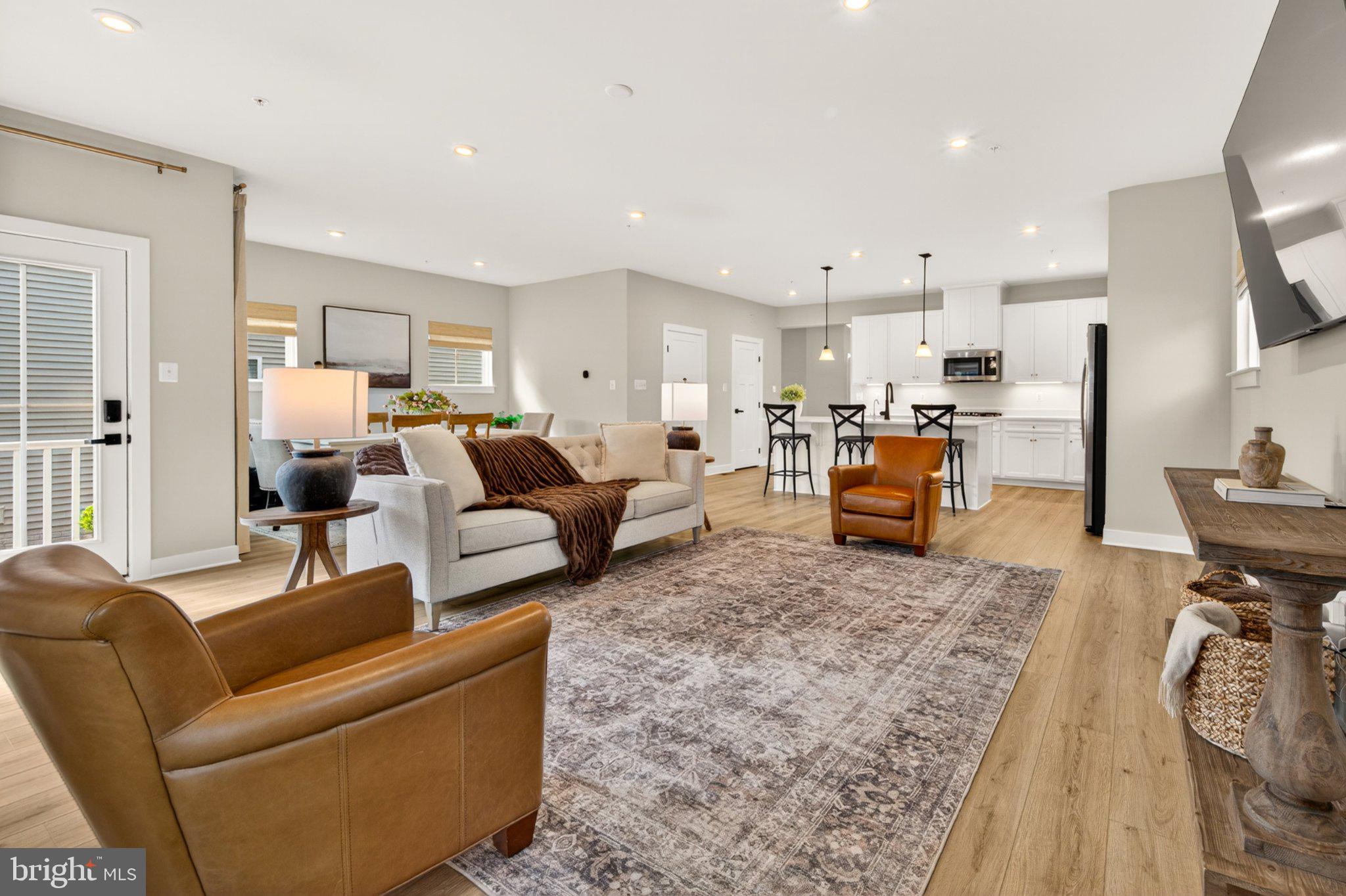 910 CLARENDON FARM LANE