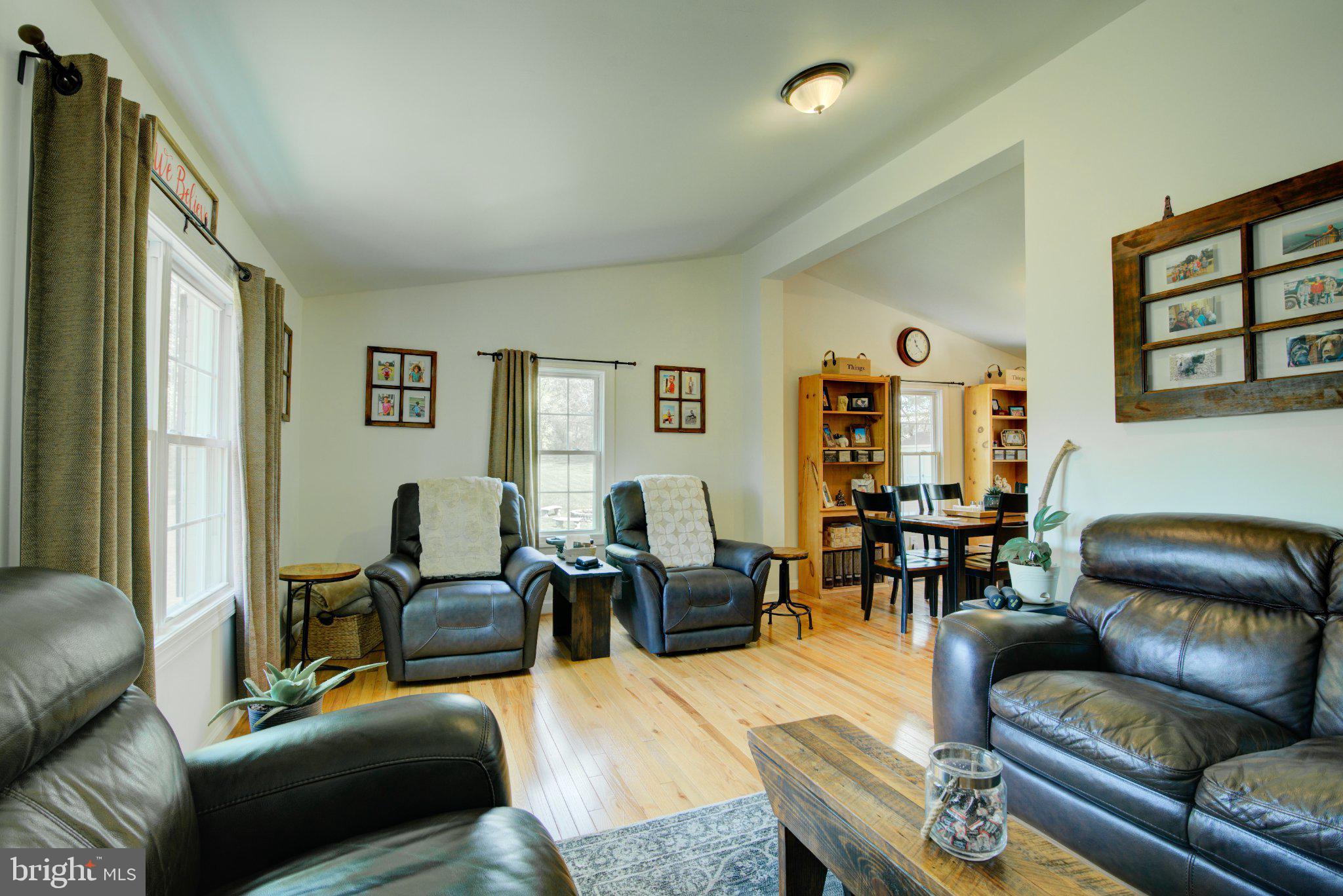 9452 PINEY MOUNTAIN ROAD