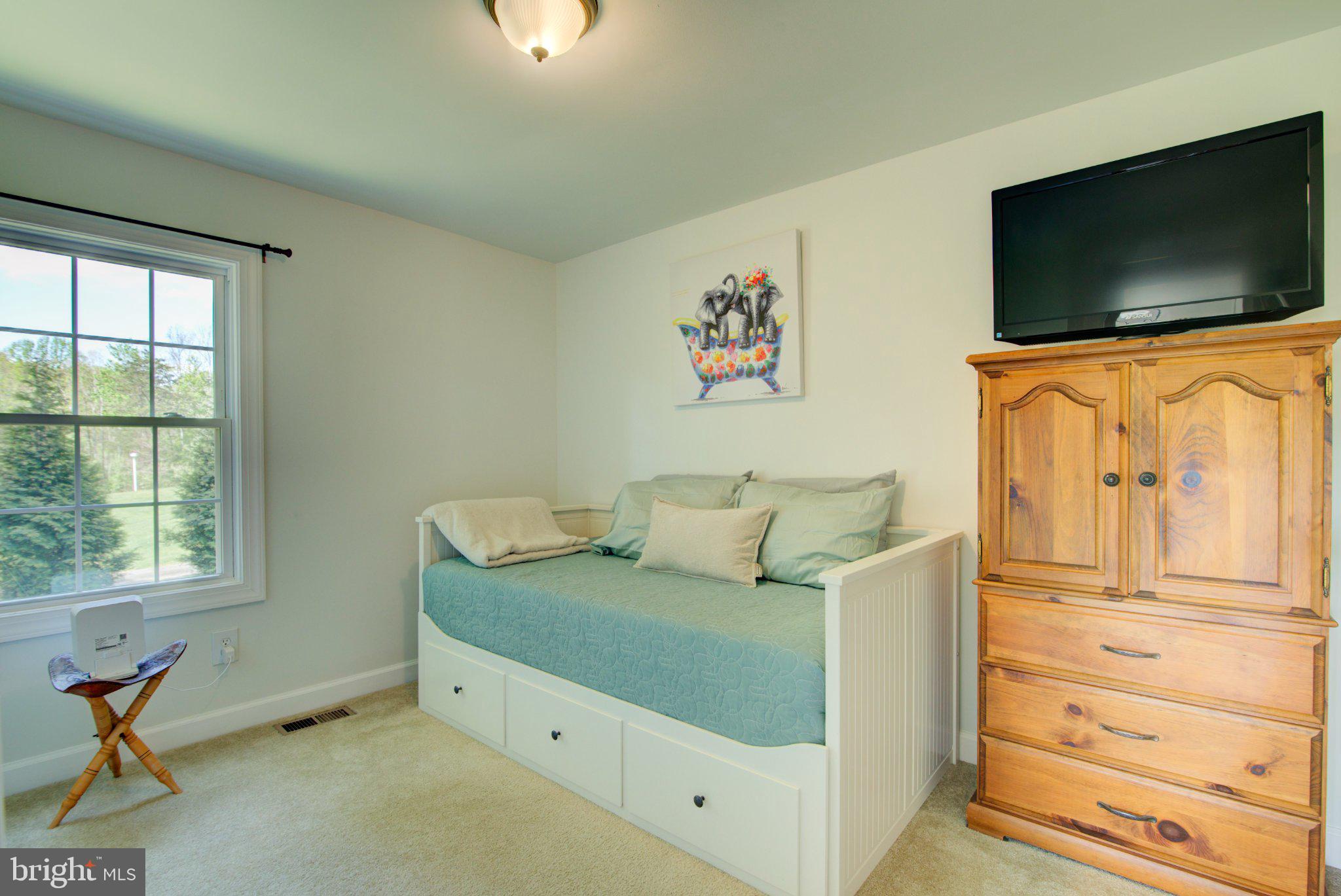9452 PINEY MOUNTAIN ROAD