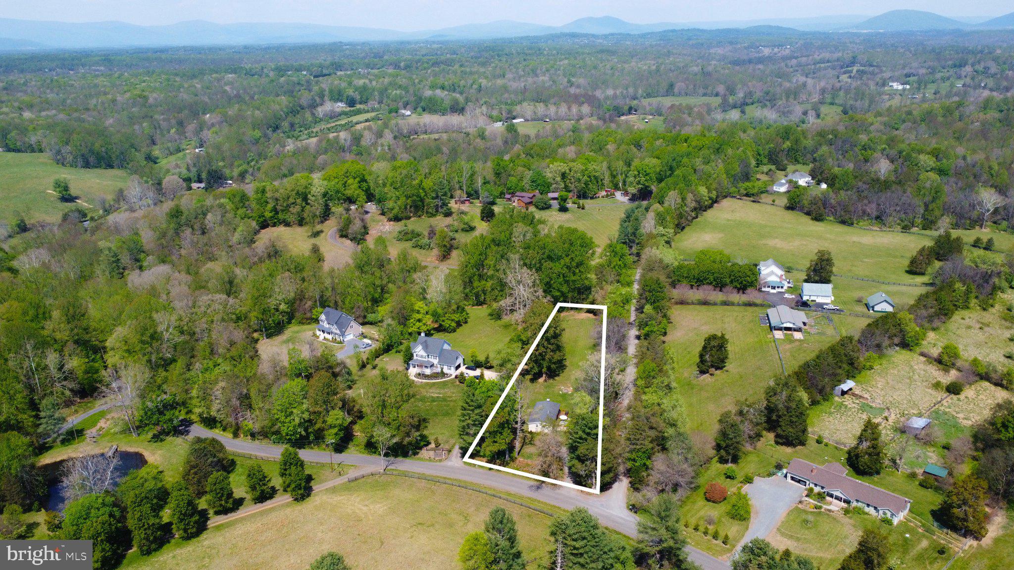 9452 PINEY MOUNTAIN ROAD