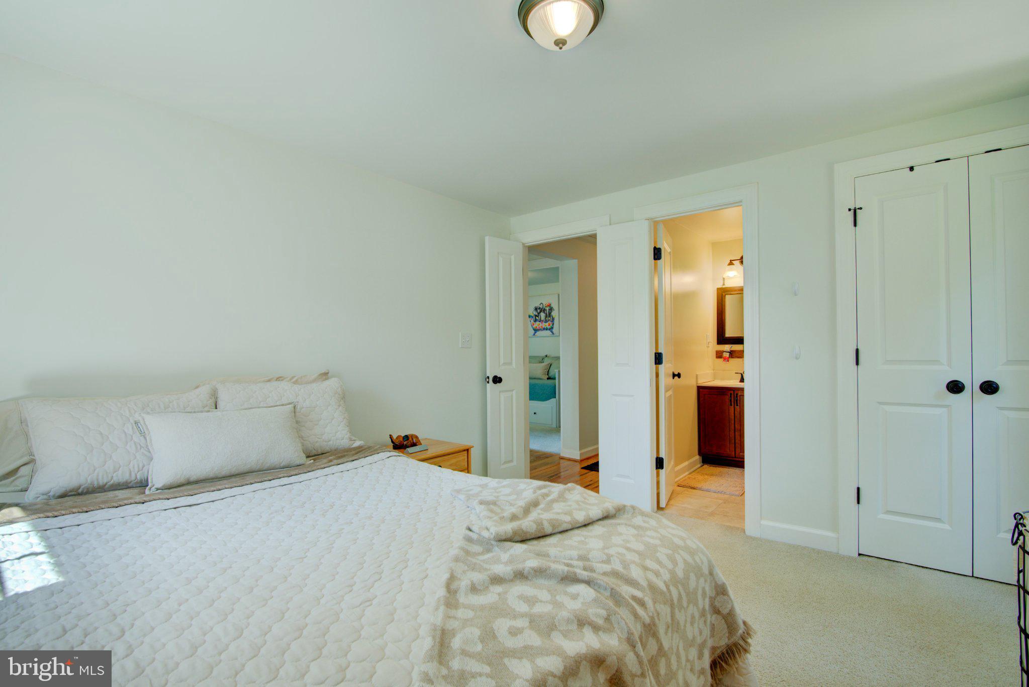 9452 PINEY MOUNTAIN ROAD