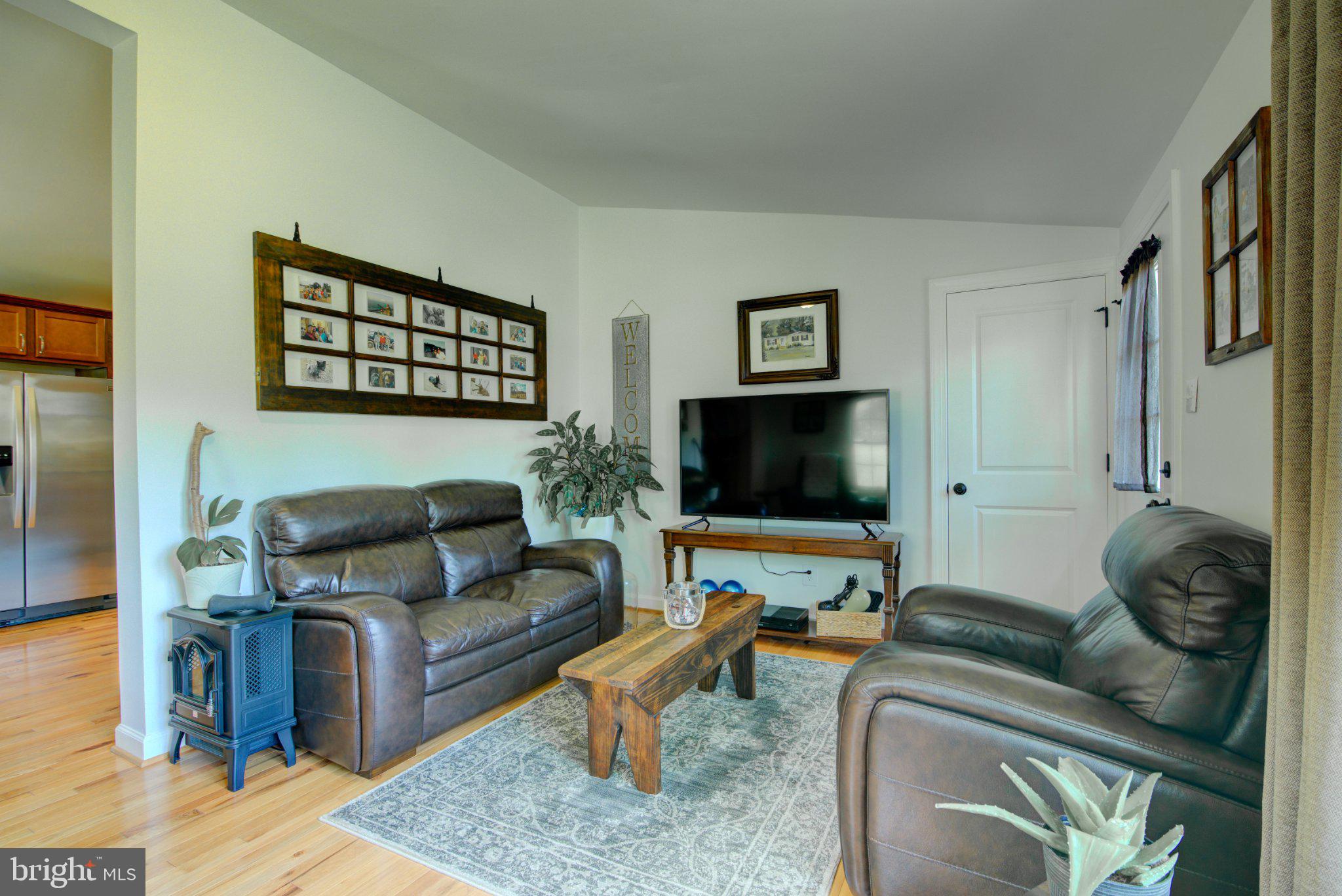 9452 PINEY MOUNTAIN ROAD