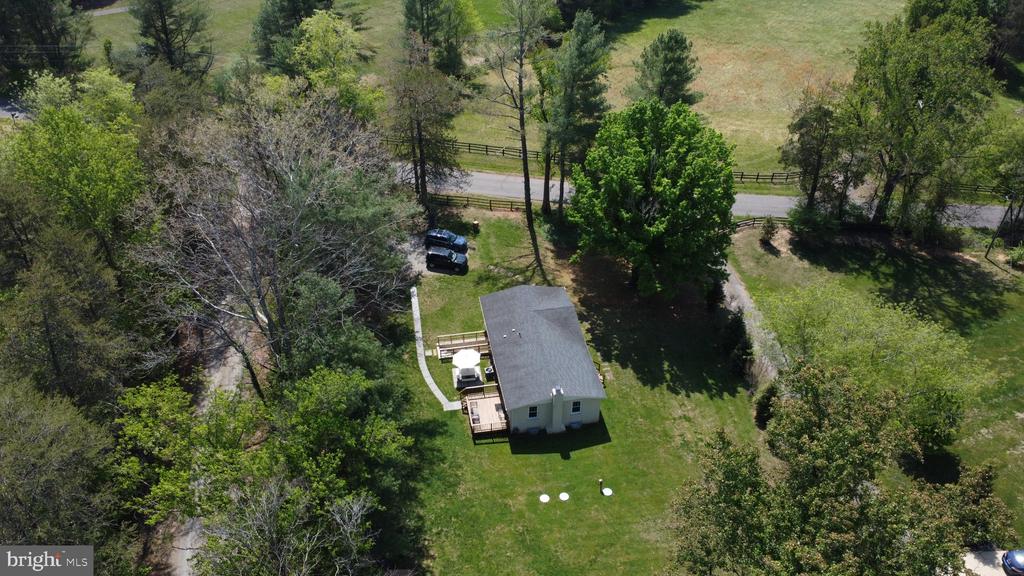 9452 PINEY MOUNTAIN ROAD