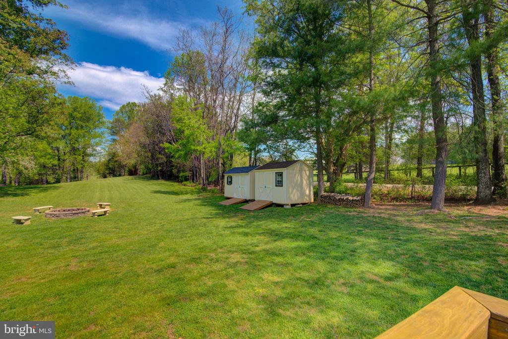 9452 PINEY MOUNTAIN ROAD