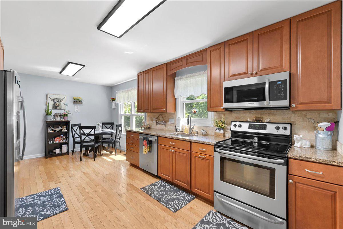 6019 Bitternut Dr