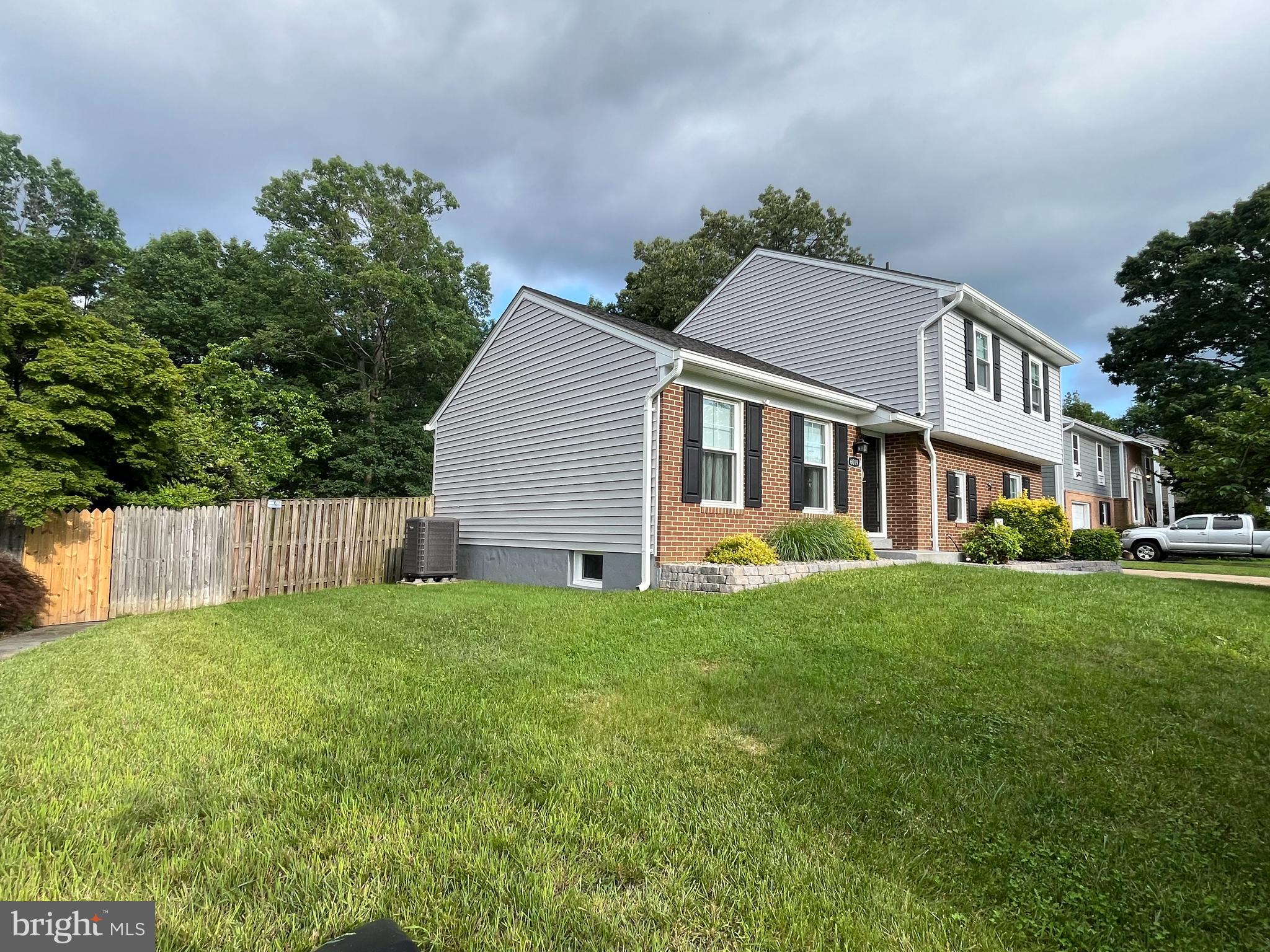 6019 Bitternut Dr
