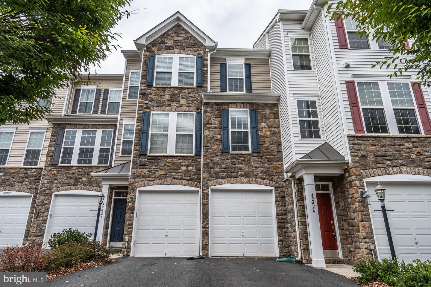 42424 Great Heron Sq