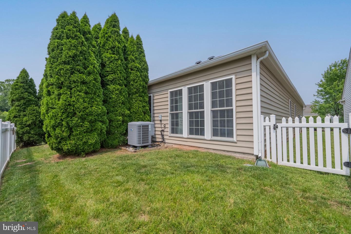20452 Rosses Point Ct