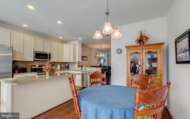 22613 CAMBRIDGEPORT SQ