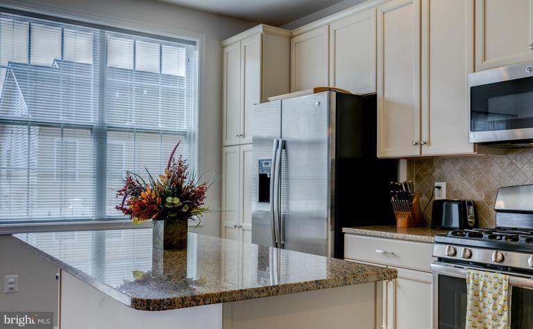 22613 CAMBRIDGEPORT SQ