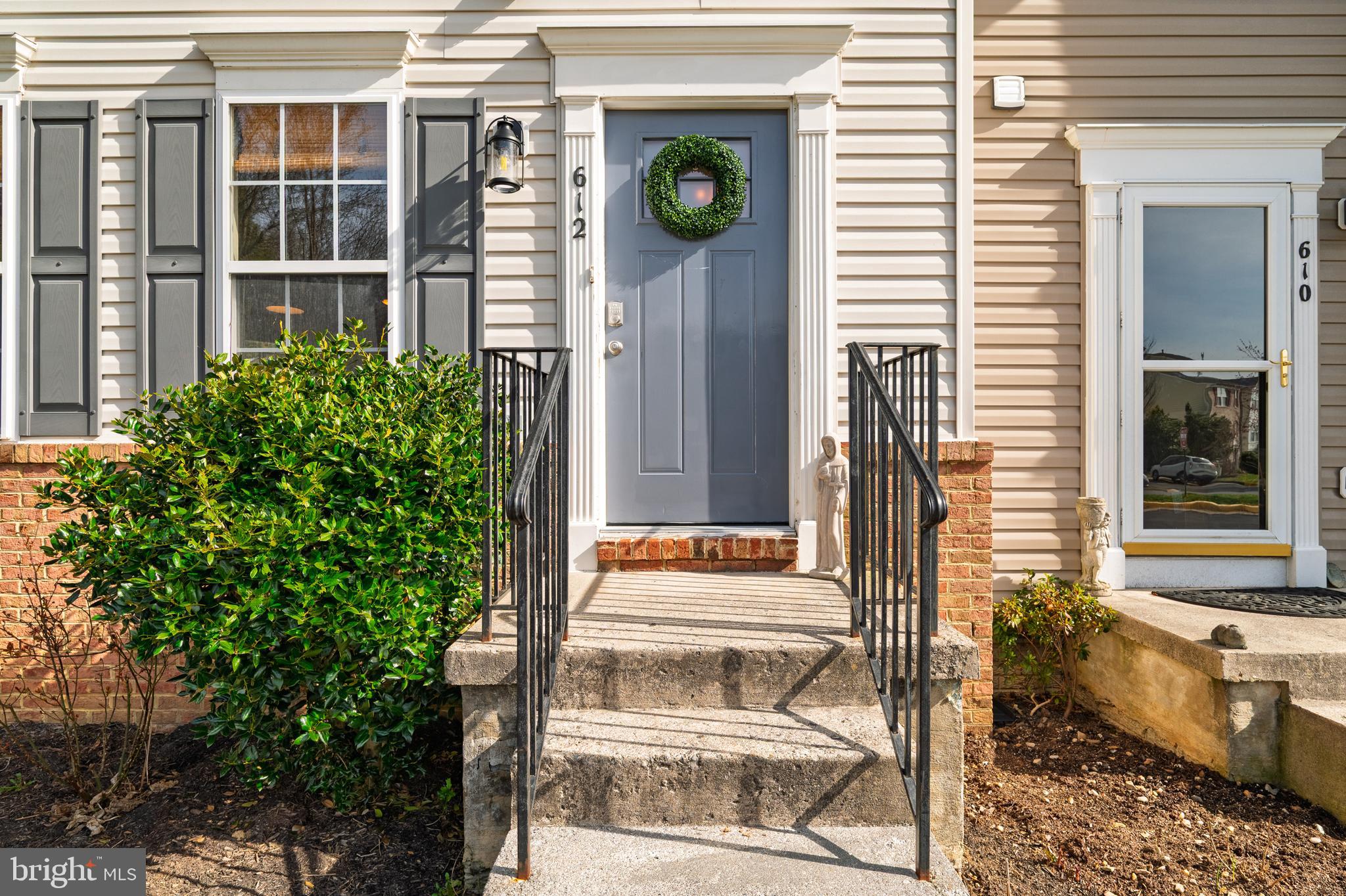 612 FRONTIER FORT LANE