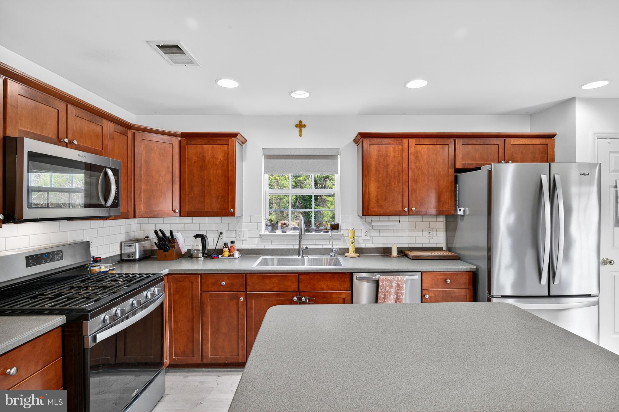 612 FRONTIER FORT LANE