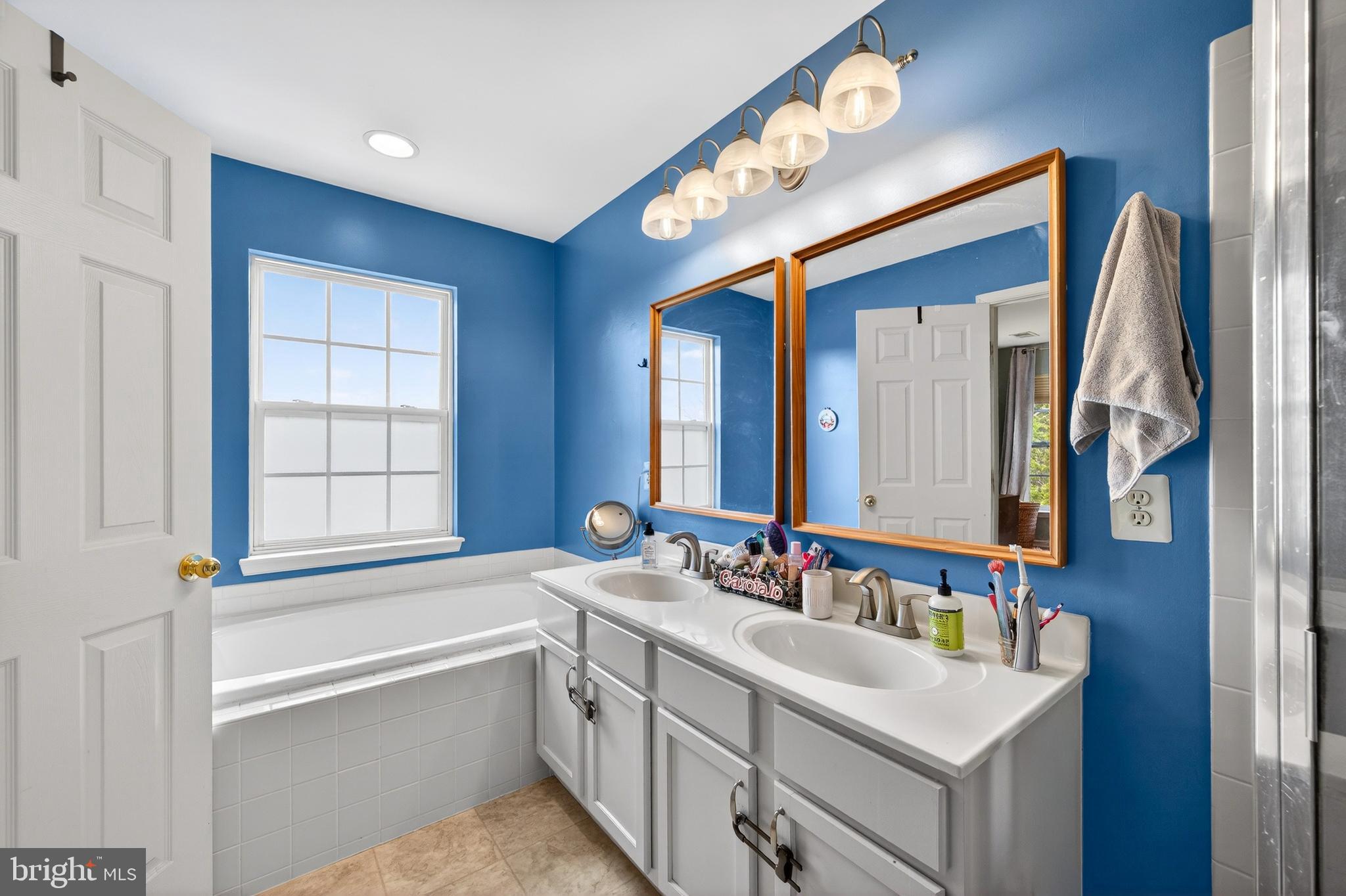 612 FRONTIER FORT LANE