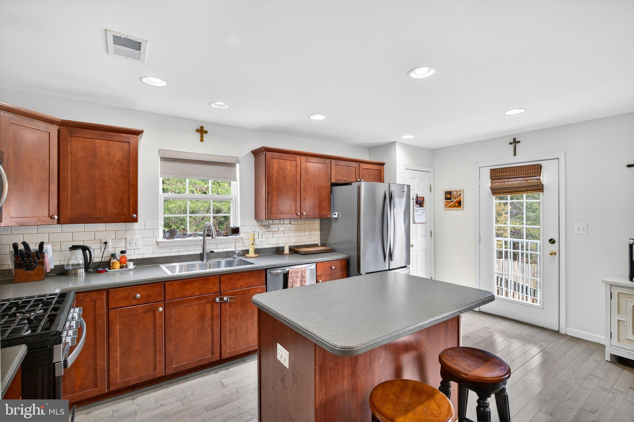 612 FRONTIER FORT LANE