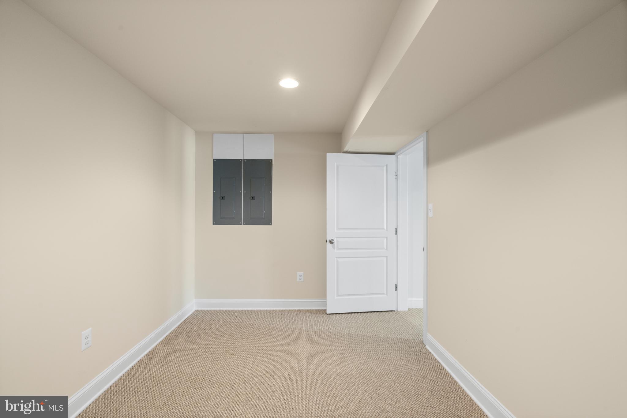 37 Chriswood Ln