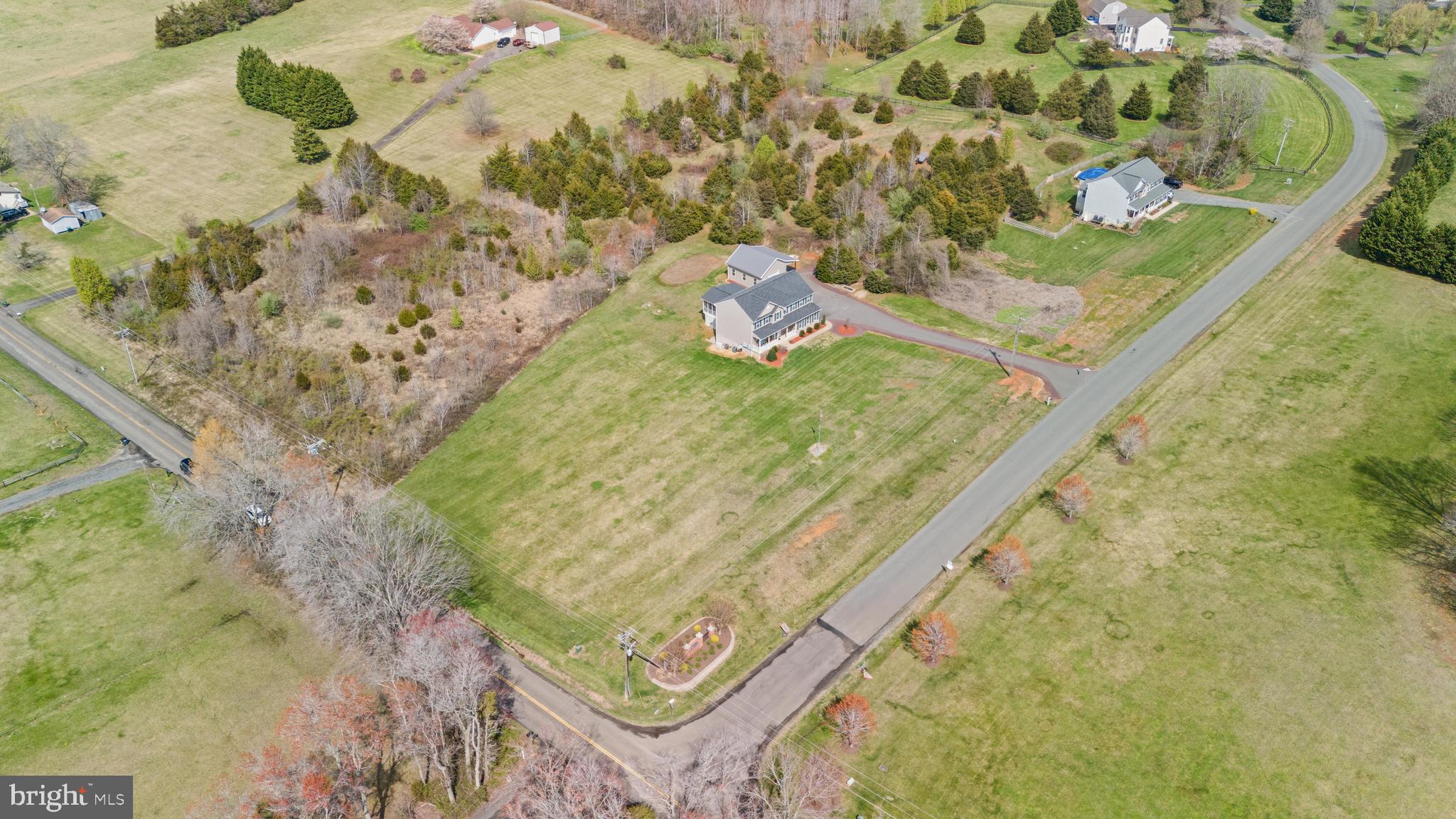 37 Chriswood Ln