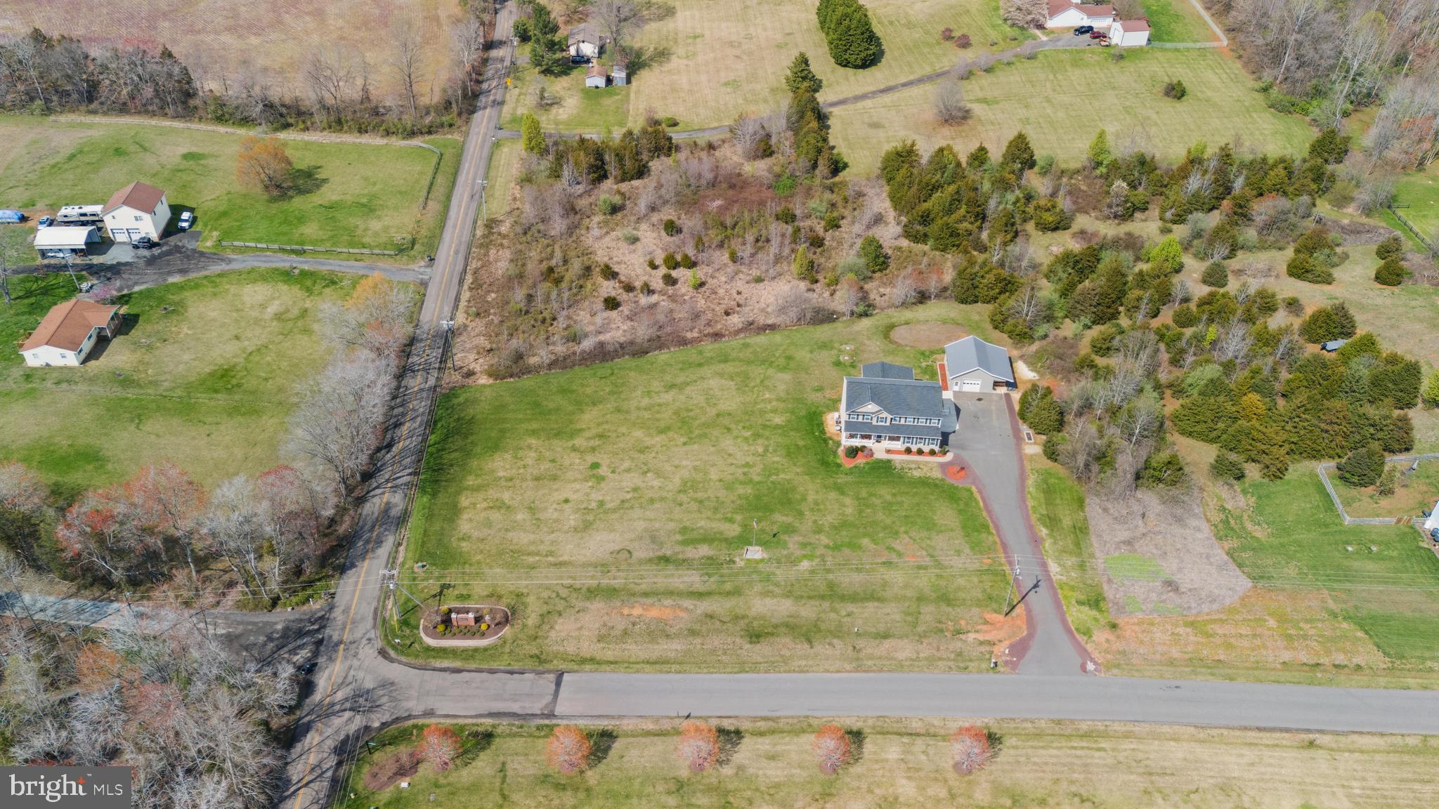 37 Chriswood Ln