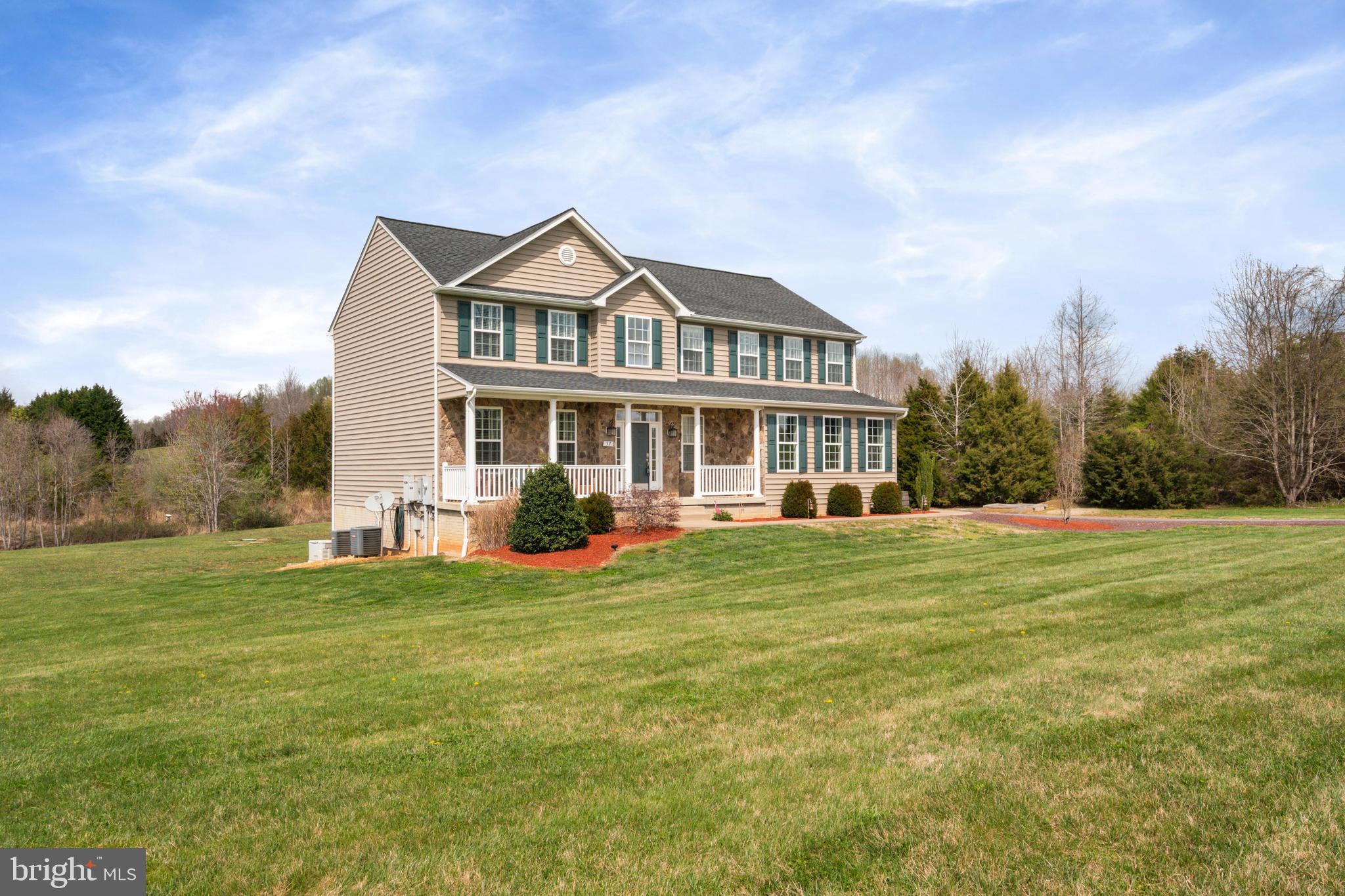 37 Chriswood Ln