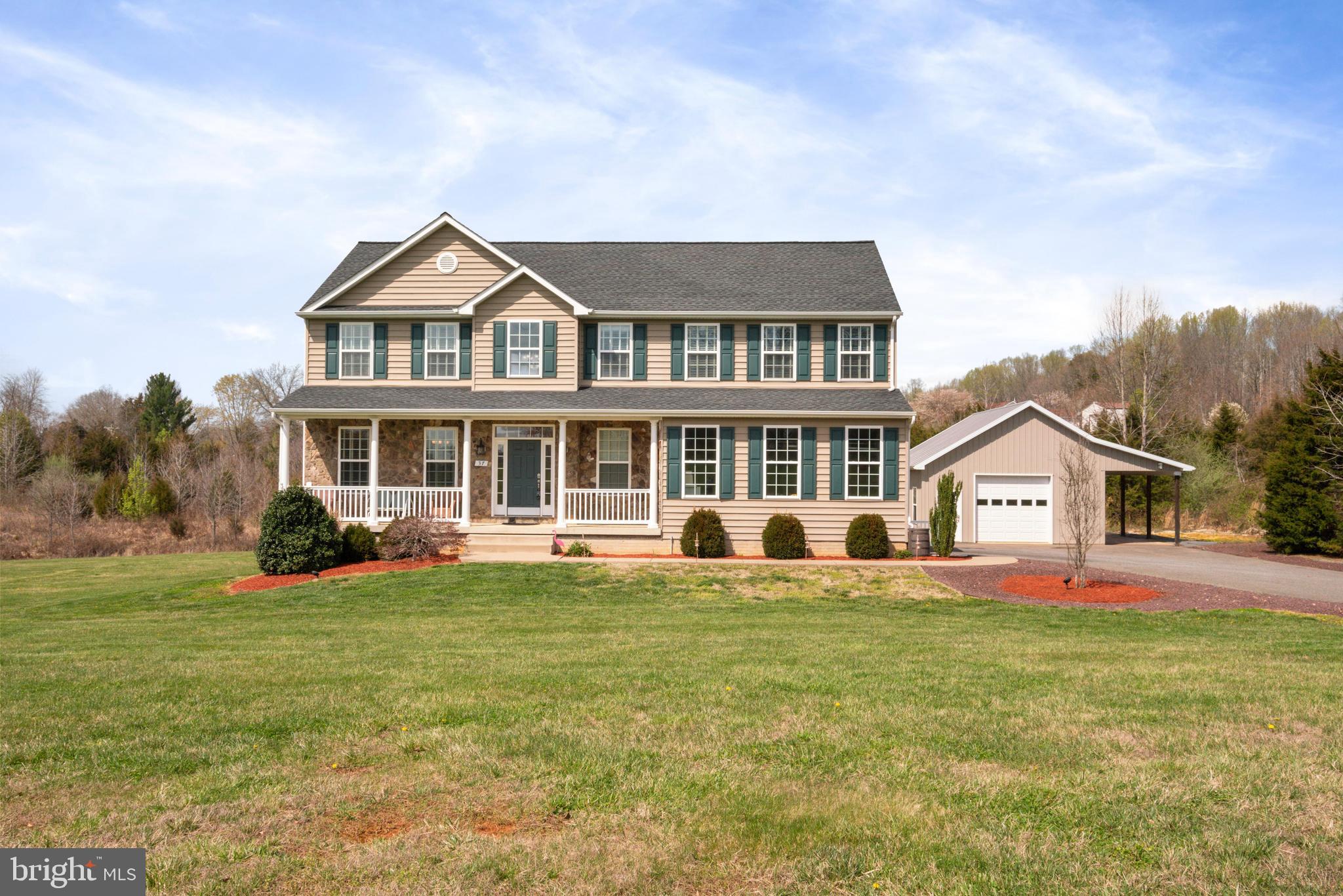 37 Chriswood Ln
