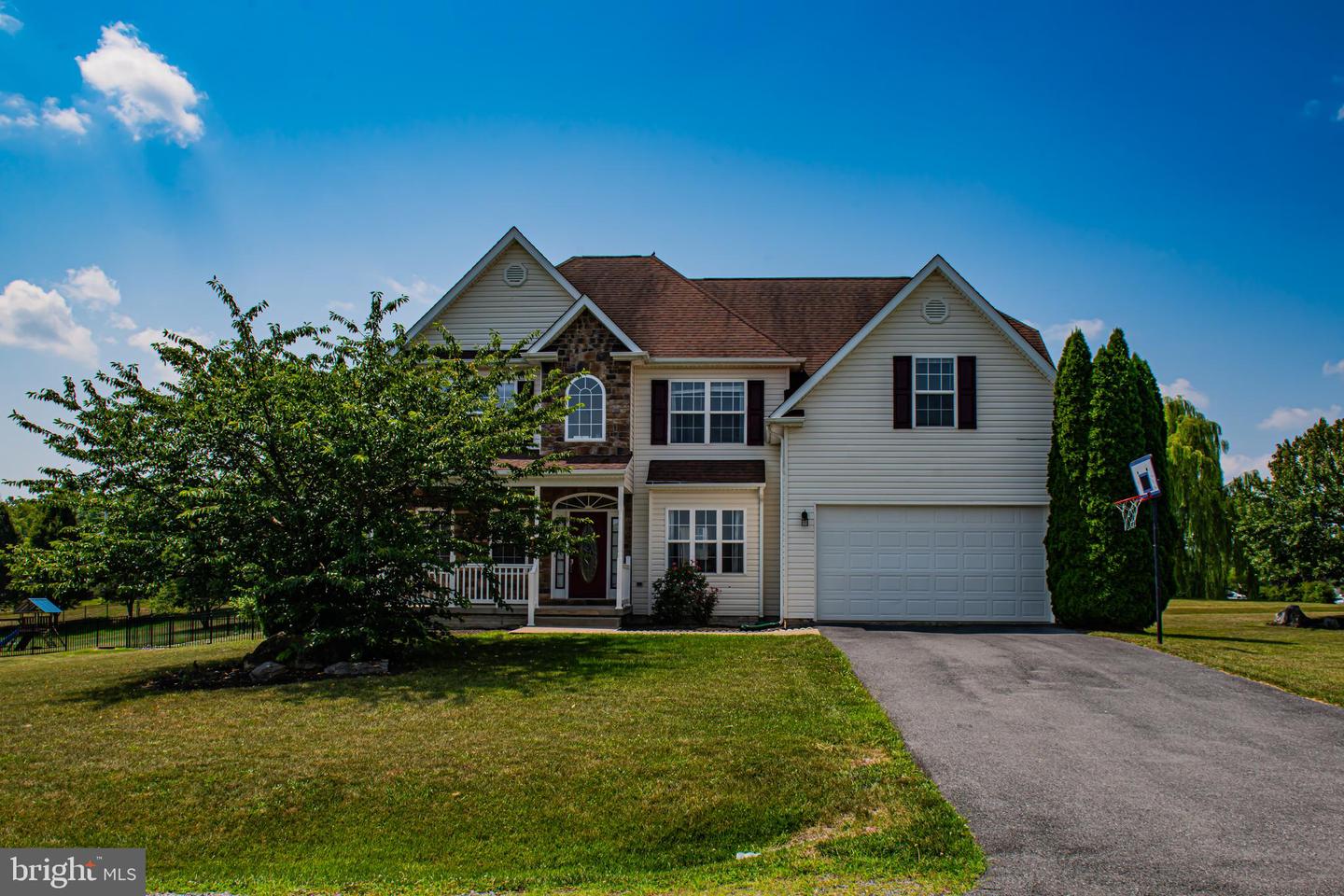 14 Prune Ln