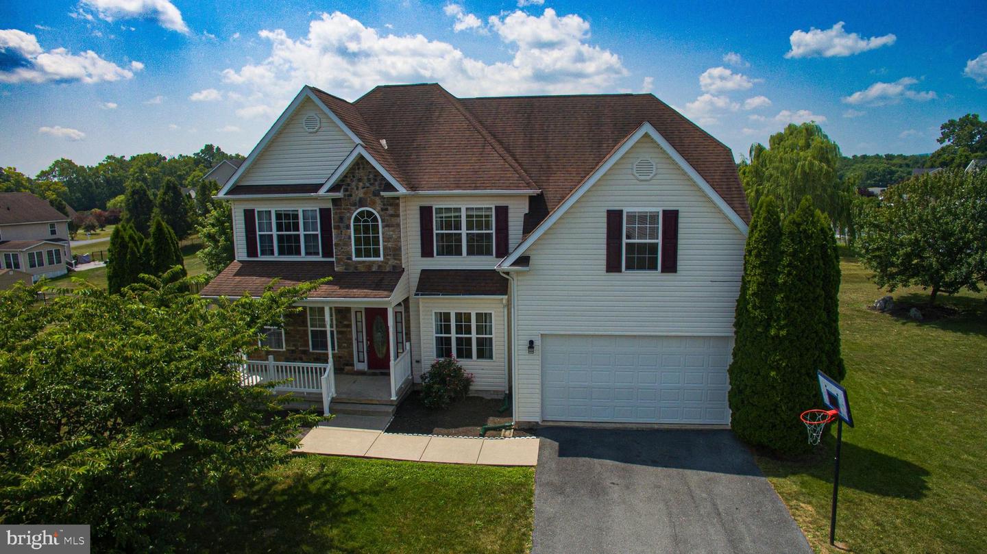 14 Prune Ln