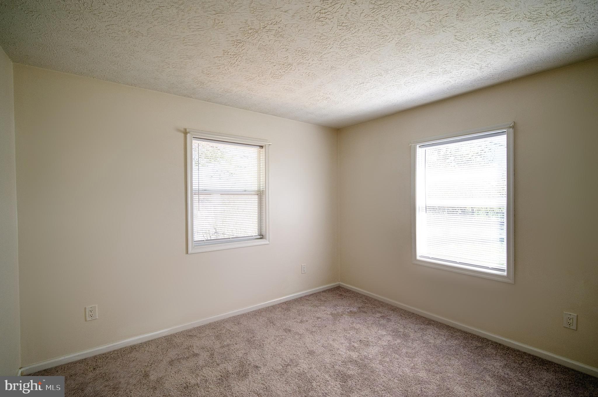 14 Merlin Dr