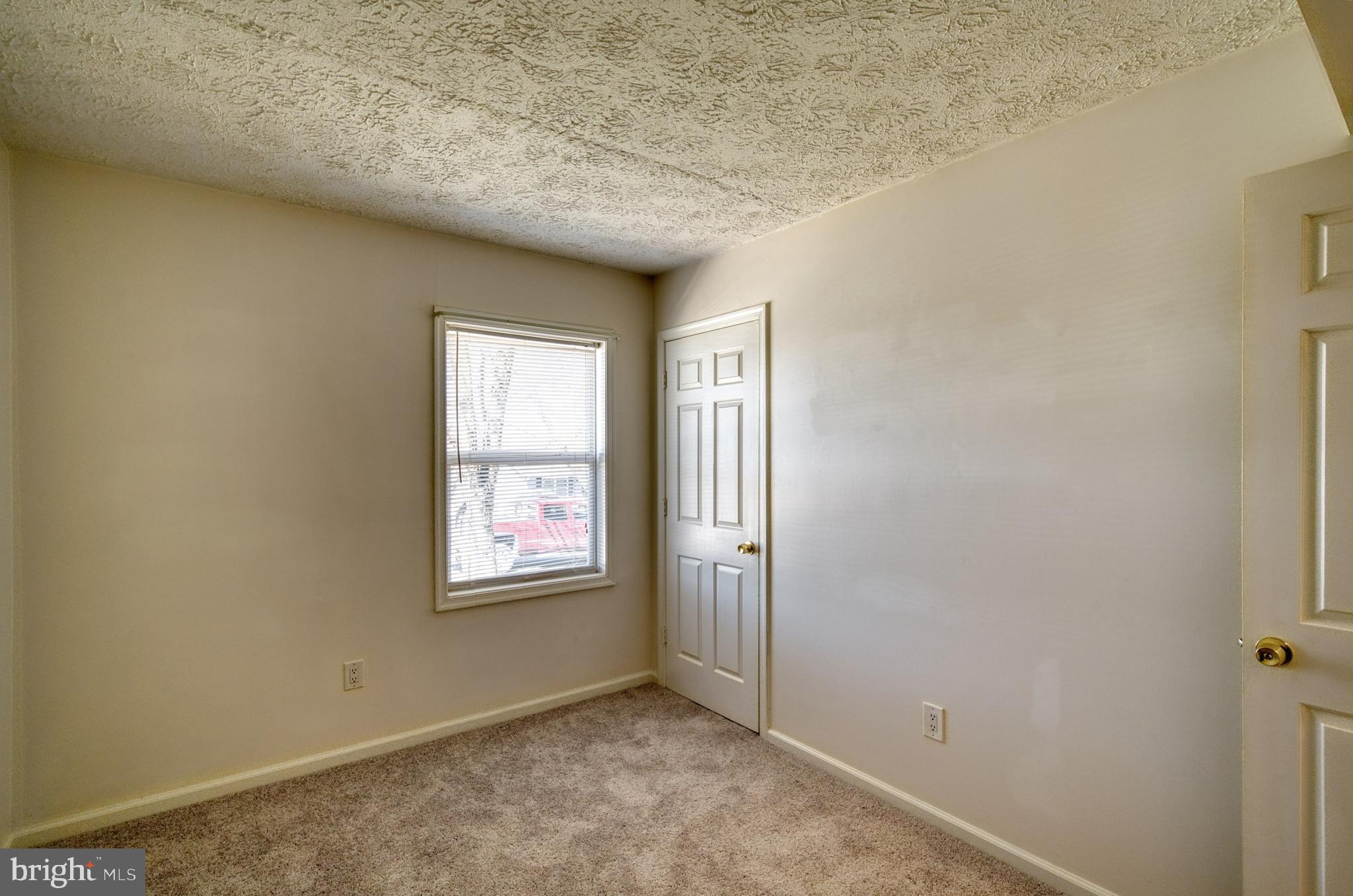 14 Merlin Dr