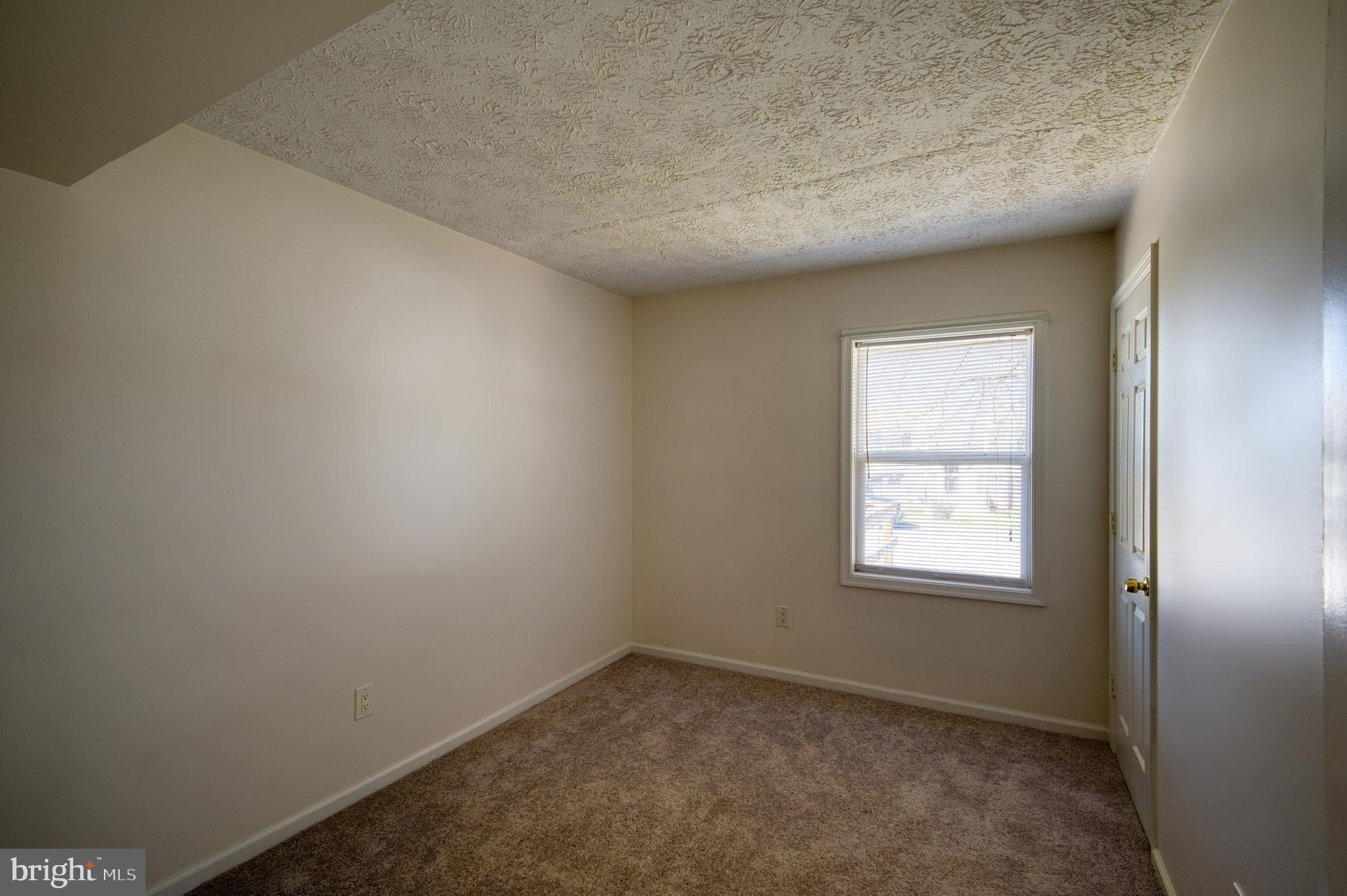 14 Merlin Dr