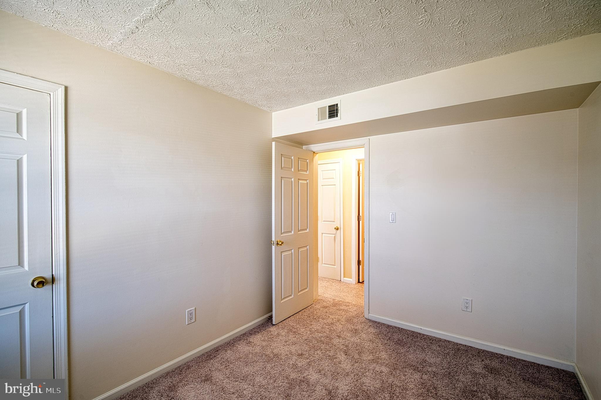 14 Merlin Dr