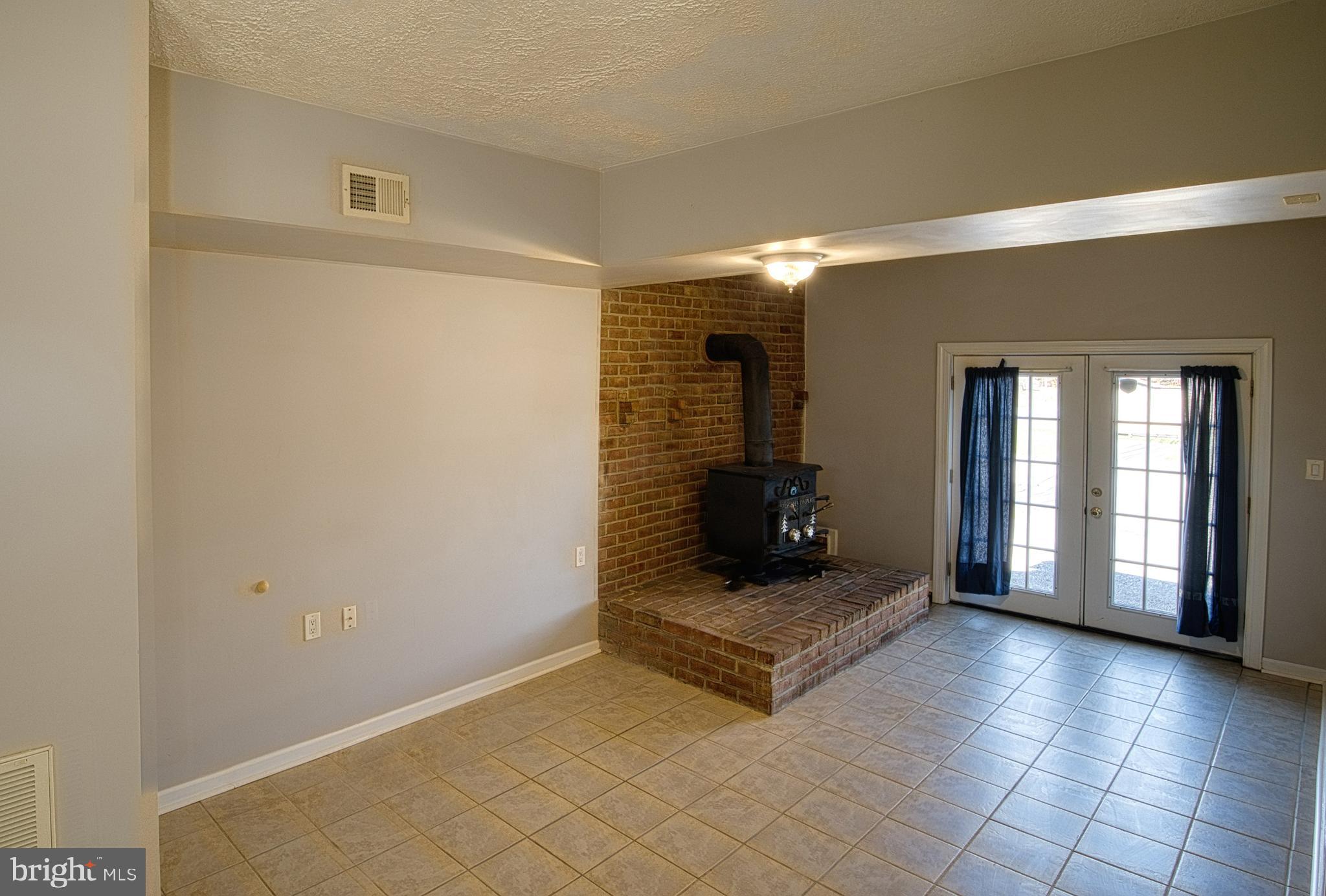 14 Merlin Dr