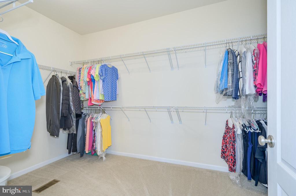 201 STRATHMORE WAY E