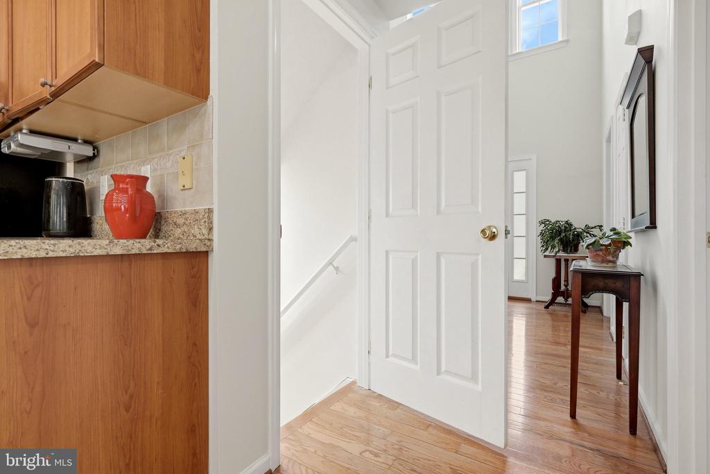 32 LILBURN DRIVE