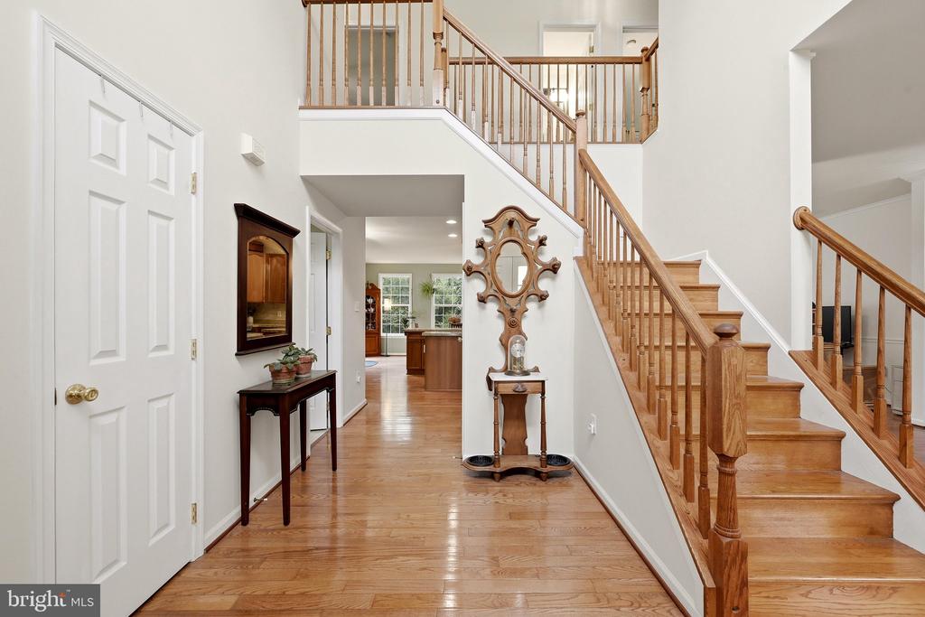32 LILBURN DRIVE