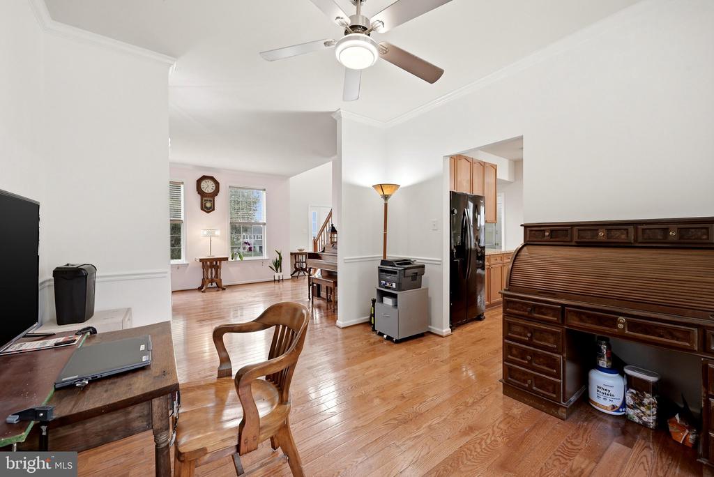 32 LILBURN DRIVE