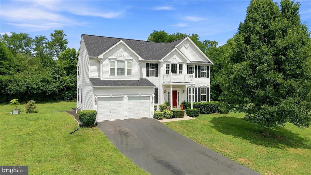 32 LILBURN DRIVE