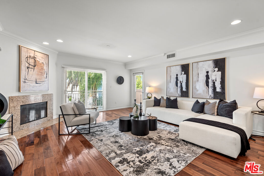 1920 Malcolm Ave Unit: 404