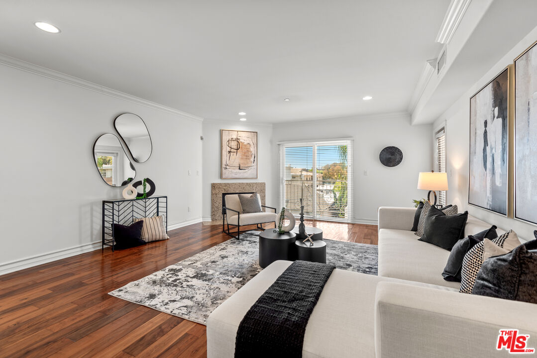 1920 Malcolm Ave Unit: 404