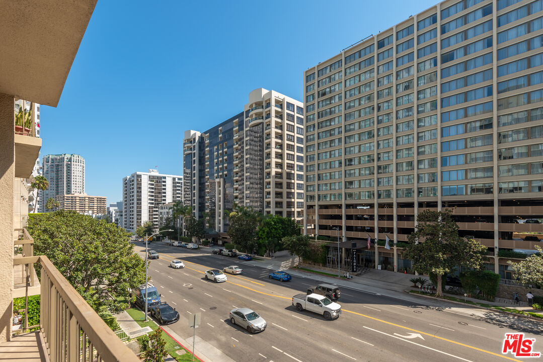10747 Wilshire Blvd Unit: 601