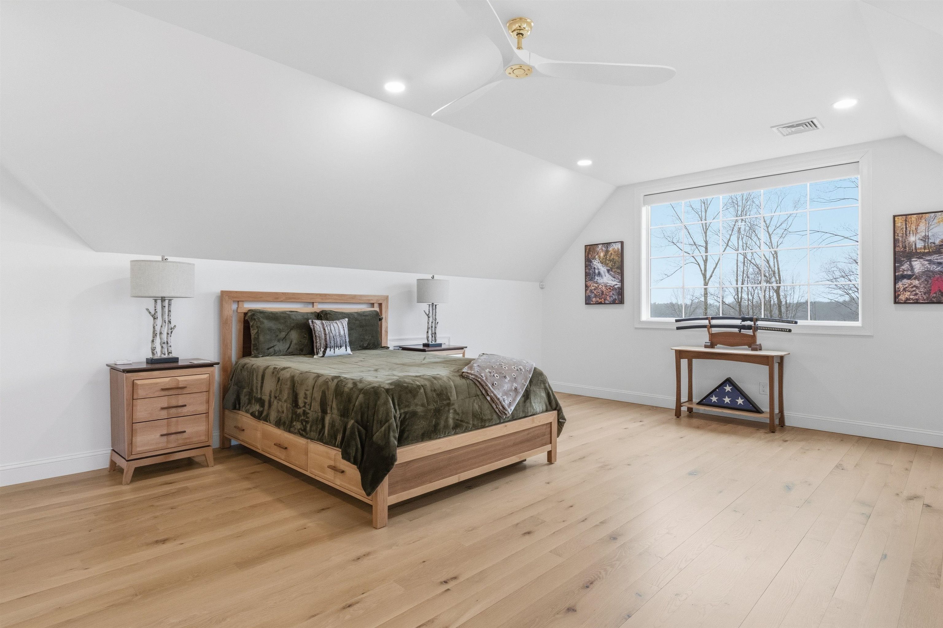 10 Hobart Lane