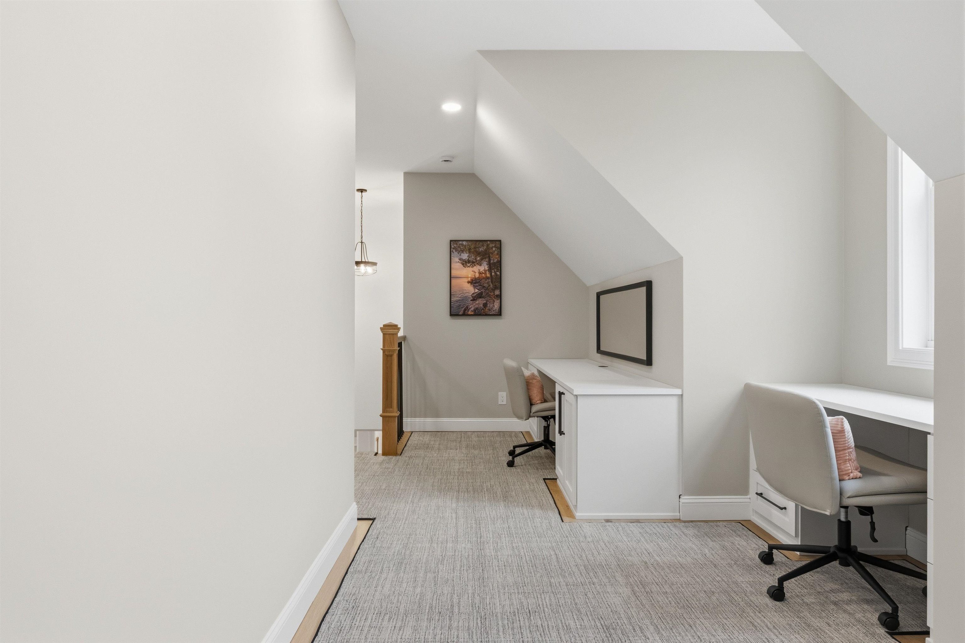 10 Hobart Lane