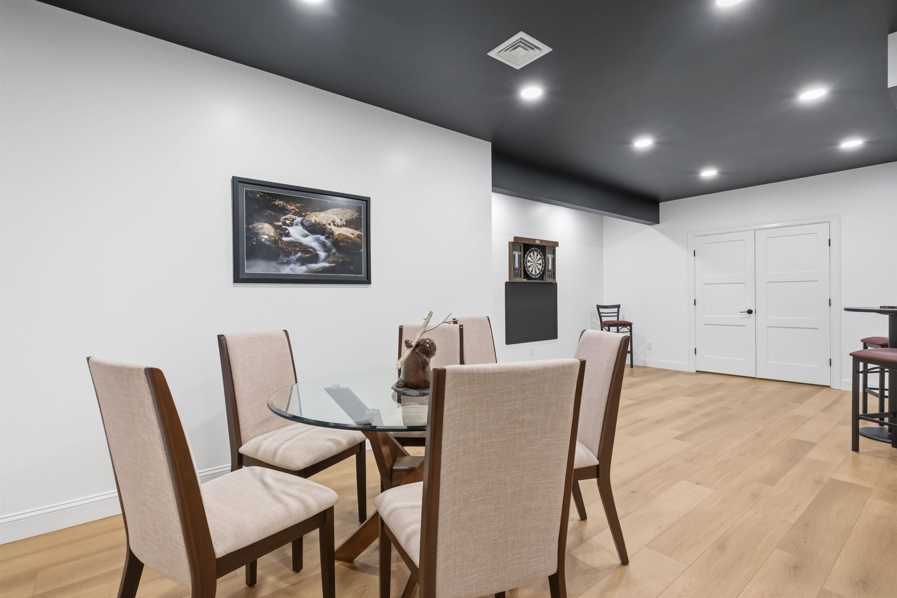 10 Hobart Lane