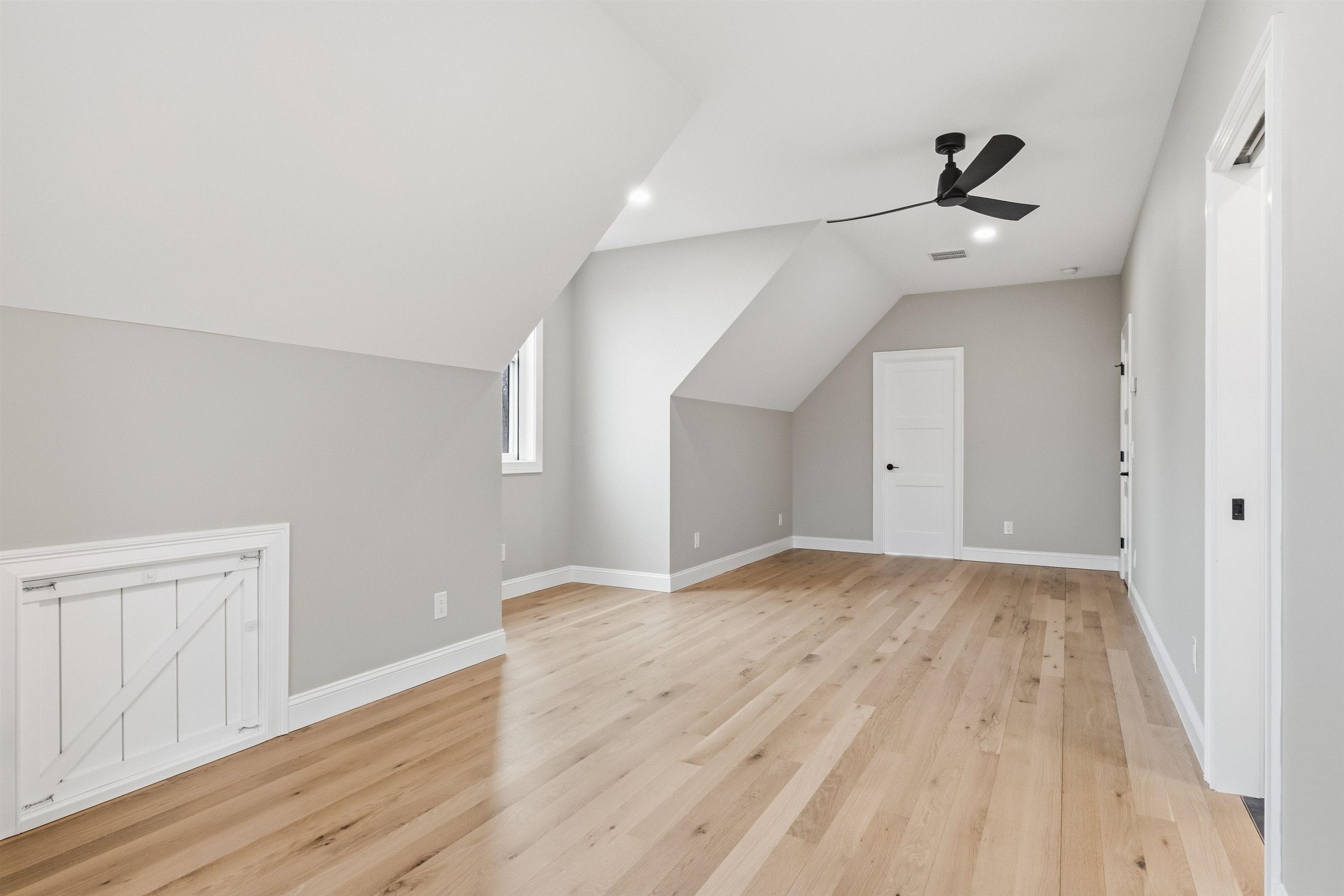 10 Hobart Lane