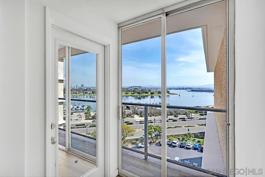 1750 Avenida Del Mundo Unit 810