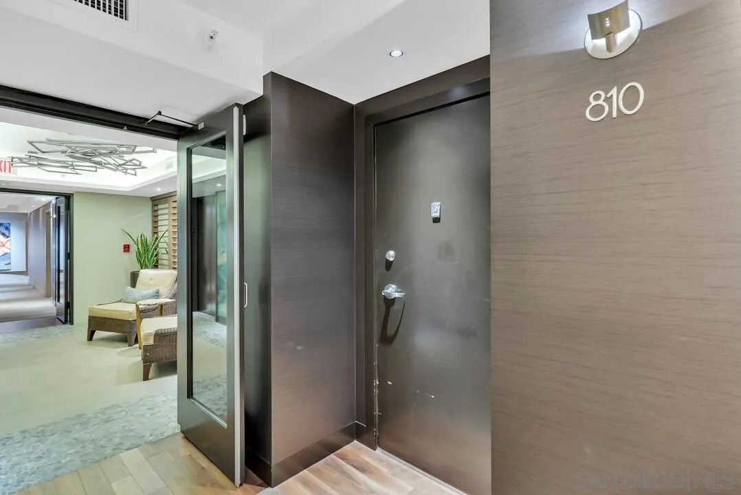 1750 Avenida Del Mundo Unit 810