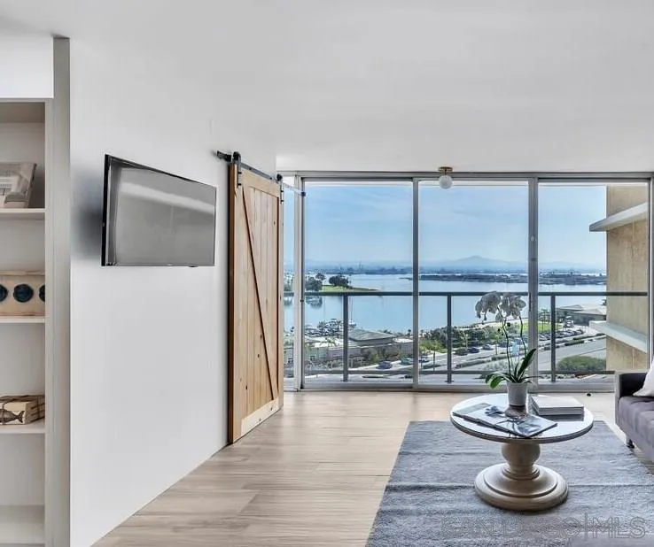 1750 Avenida Del Mundo Unit 810