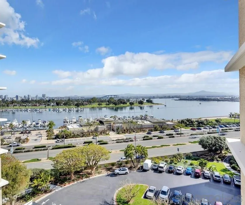 1750 Avenida Del Mundo Unit 810