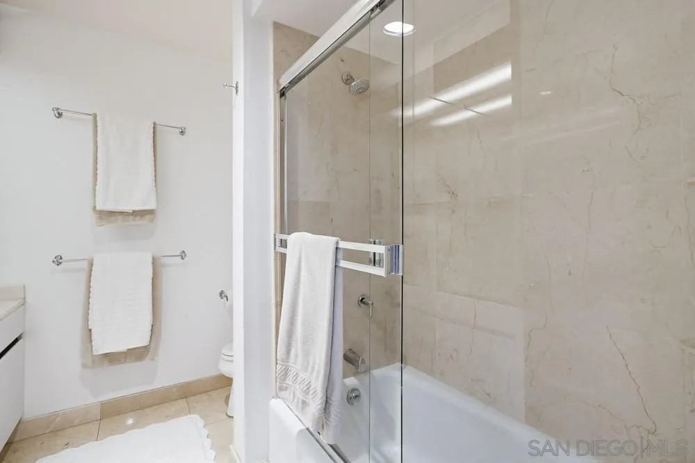 1820 Avenida Del Mundo Unit 108