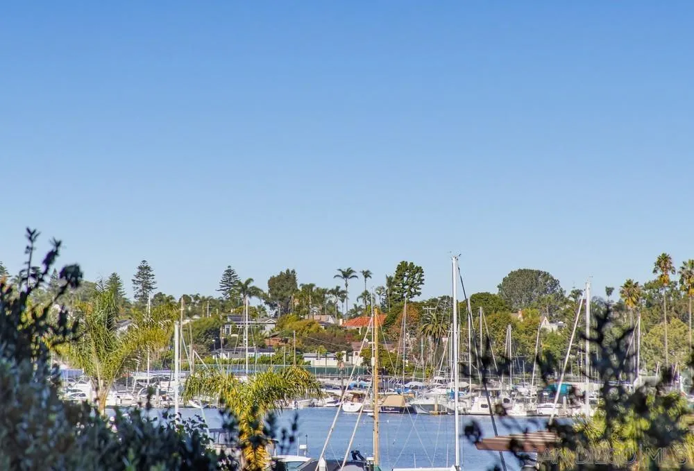 1820 Avenida Del Mundo Unit 108