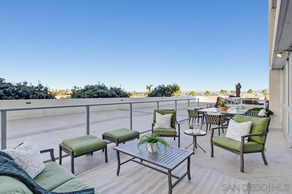 1820 Avenida Del Mundo Unit 108